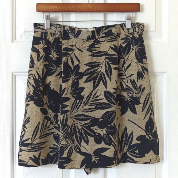Tehama Nancy Haley 90's Vintage Leaf Printed High Waisted Mini Skort Tan Black 8 - Picture 1 of 11